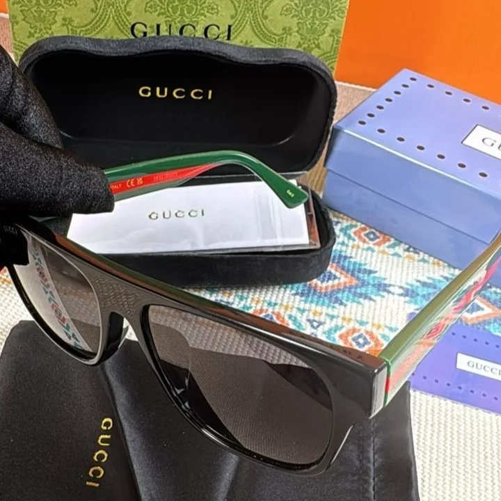 Alternative view of Gucci Square Frame Sunglasses Brown