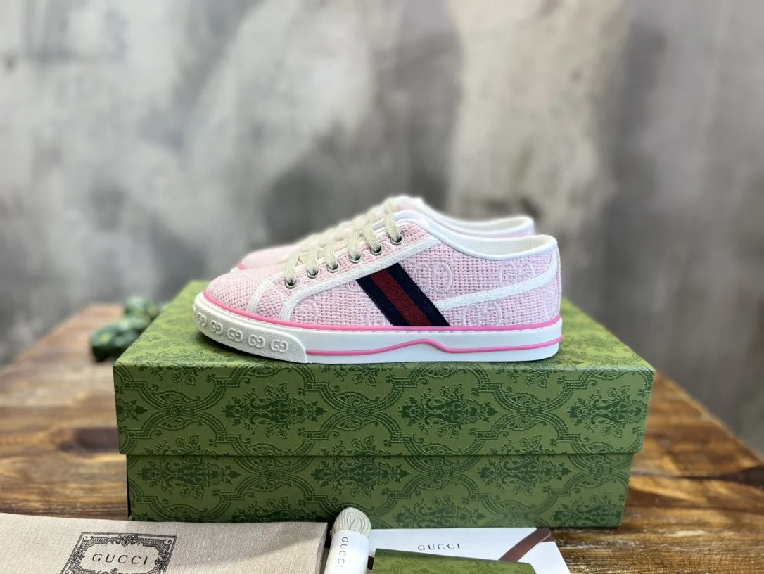 Gucci Tennis 1977 Sneaker Pink - Image 3