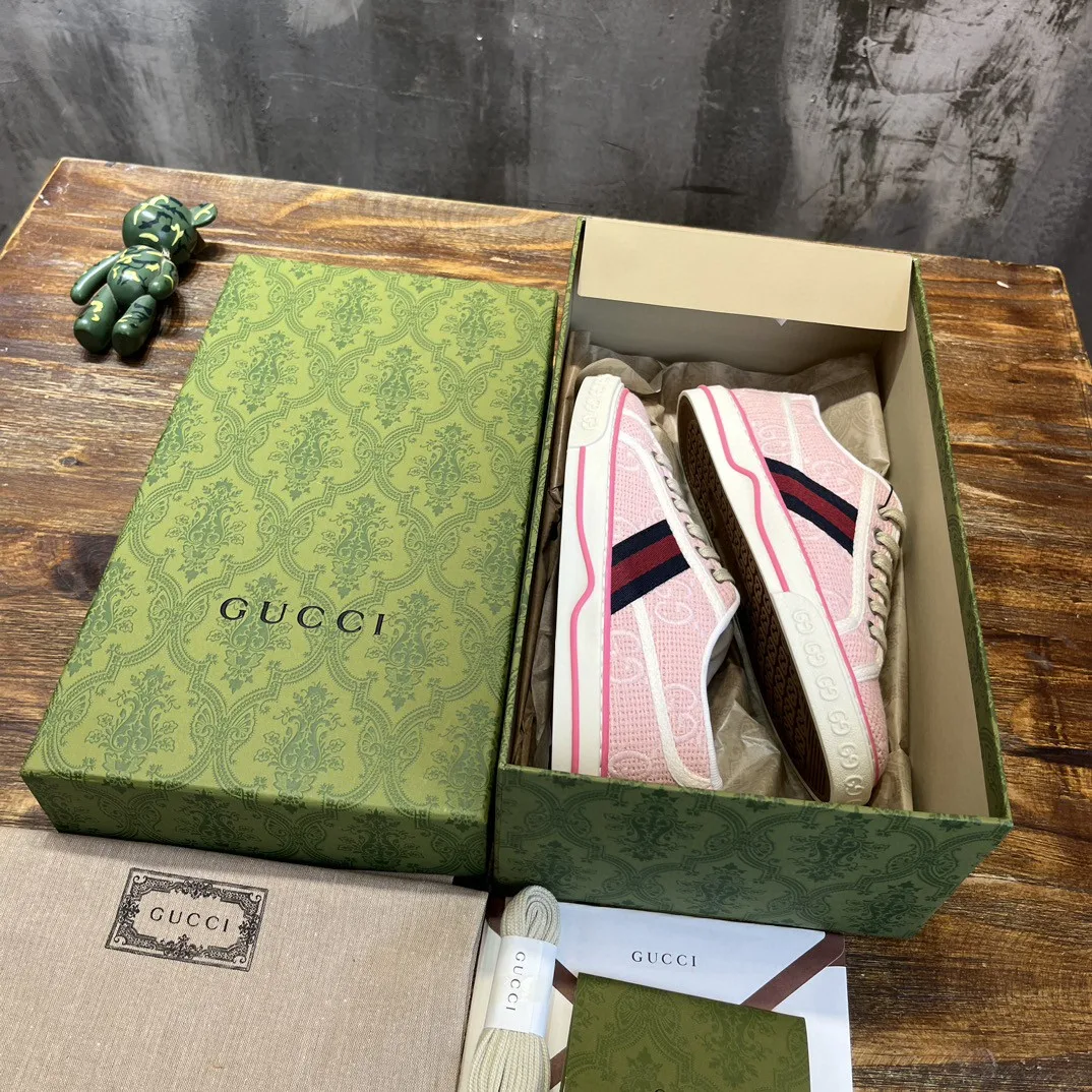 Alternative view of Gucci Tennis 1977 Sneaker Pink