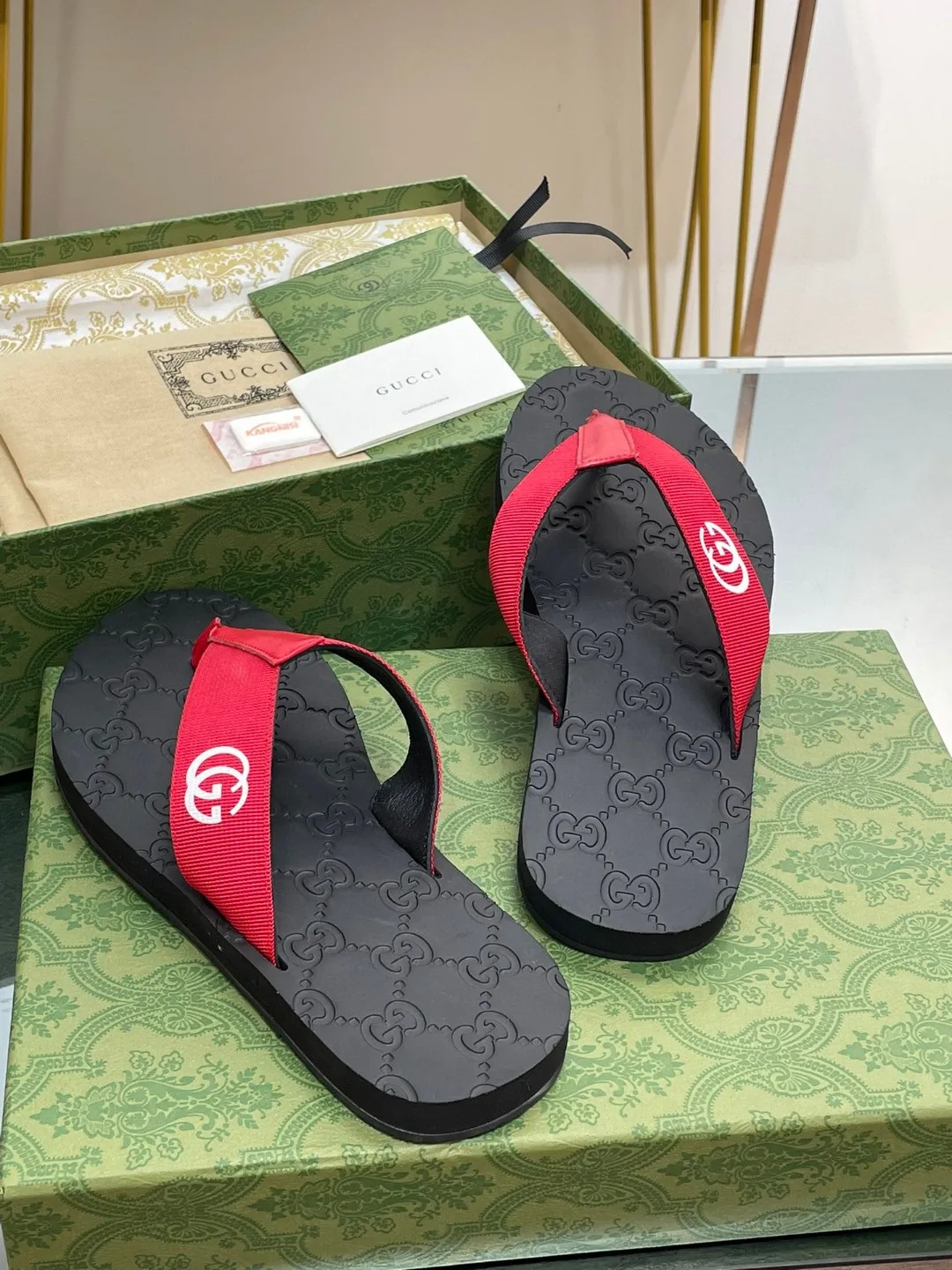Gucci Thong Sandal Red - Image 5