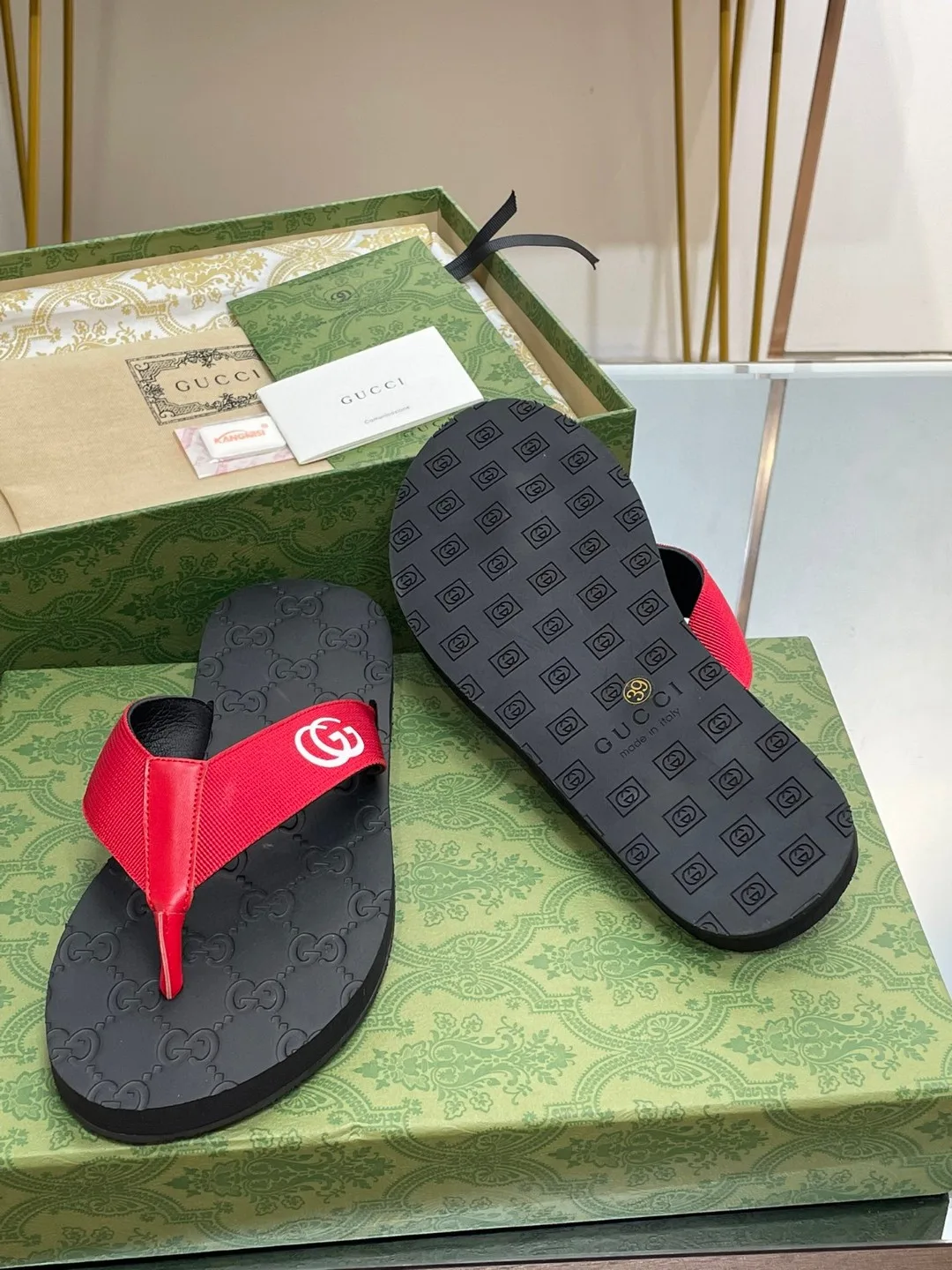Gucci Thong Sandal Red - Image 8