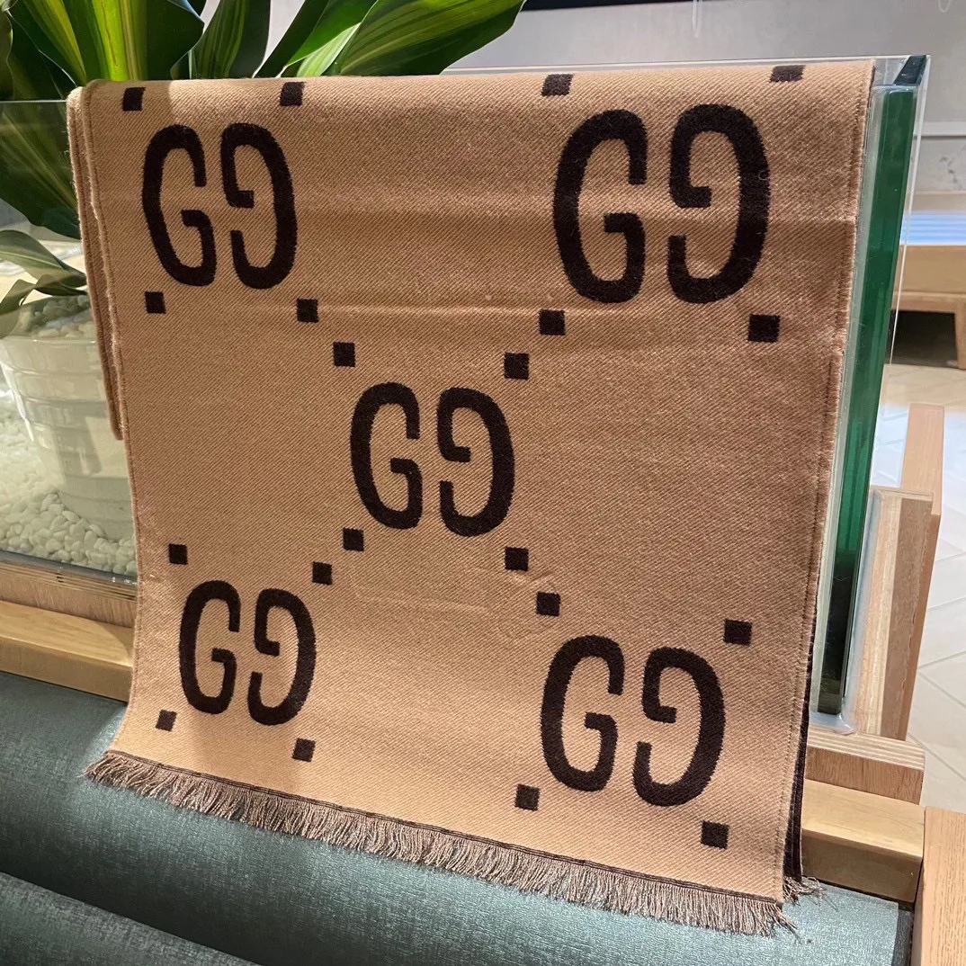 Gucci Wool Silk Scarf Beige - Image 7