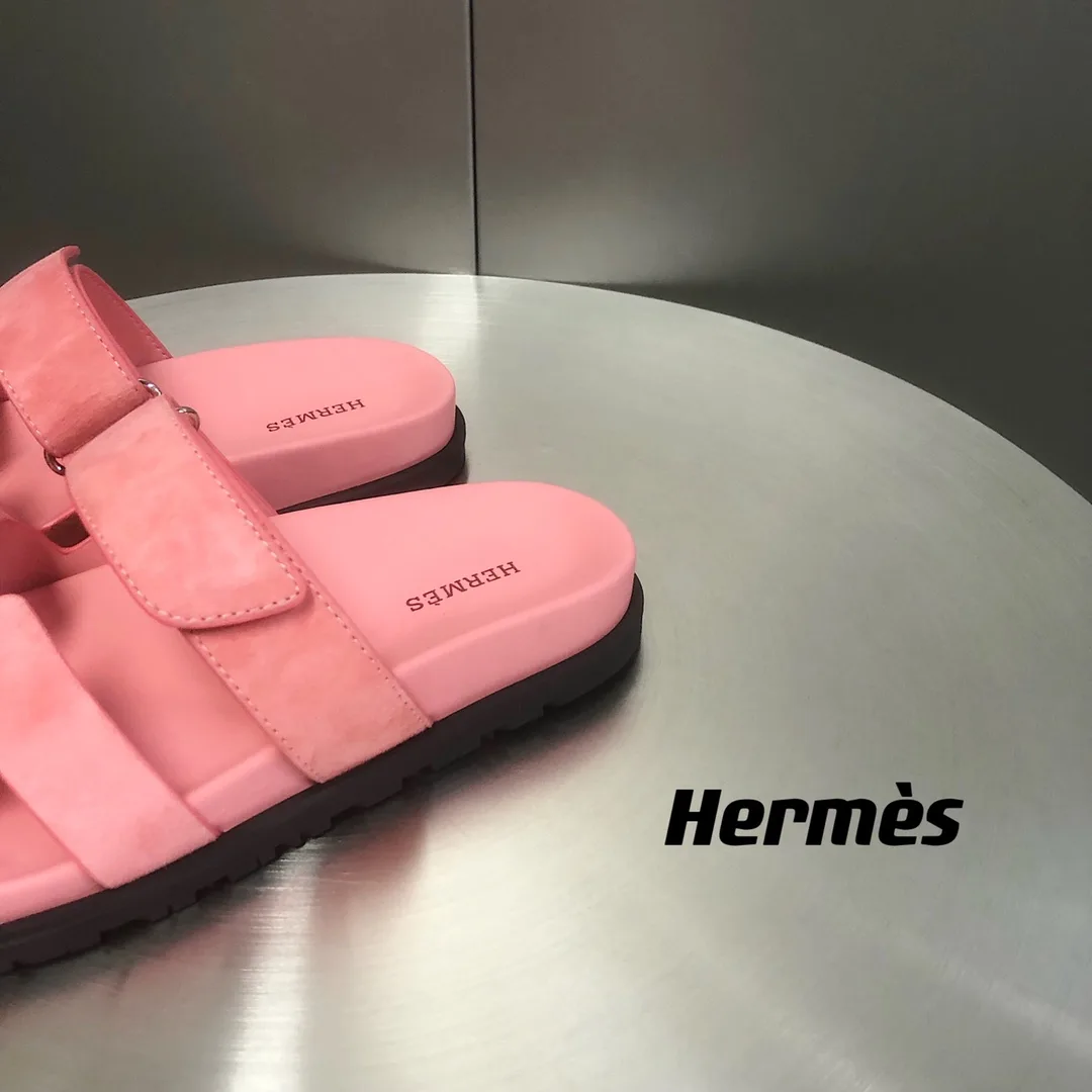 Alternative view of Hermes Chypre Sandal Pink