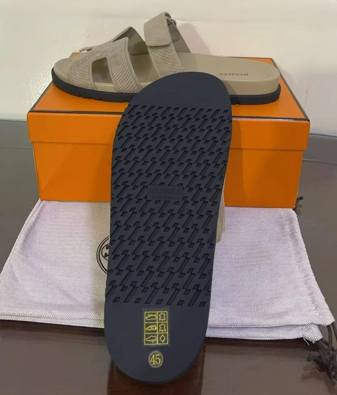 Hermes Chypre Sandal Dark Grey - Image 5