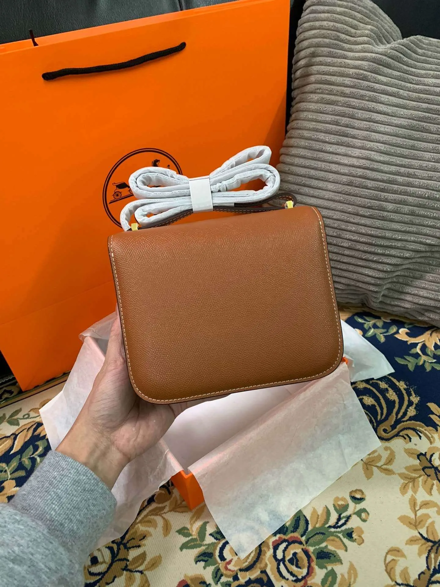 Hermes Constance 18 Crossbody Bag / Brown Gold Hardware - Image 7