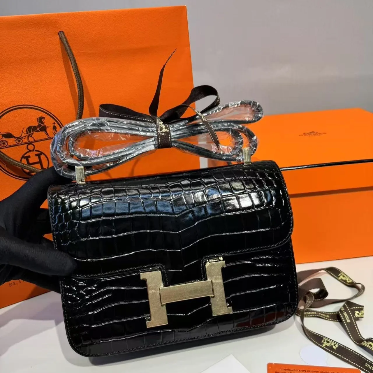Hermes Constance 23 Pattern Crocodile Black - Image 5