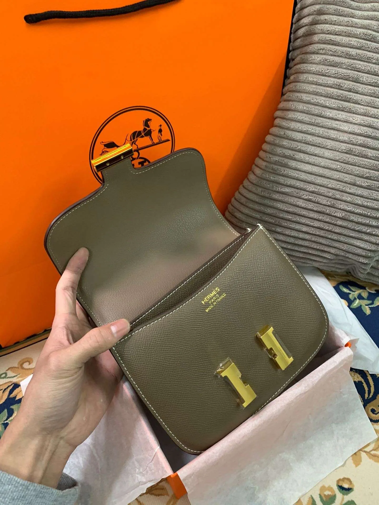 Hermes Constance 18 Crossbody Bag / Khaki Green Gold Hardware - Image 4