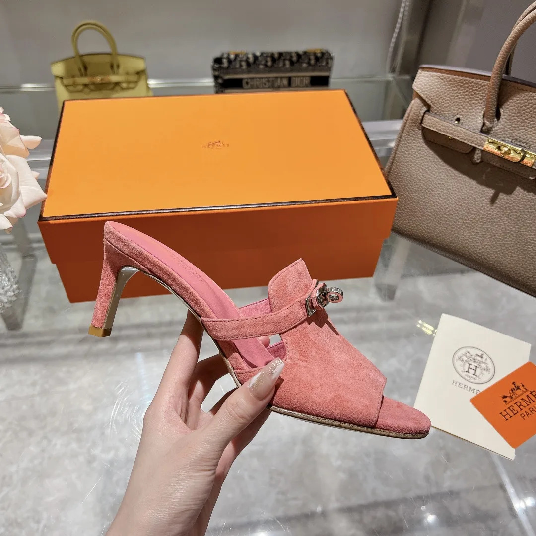 Hermes Cute Sandal Pink - Image 4
