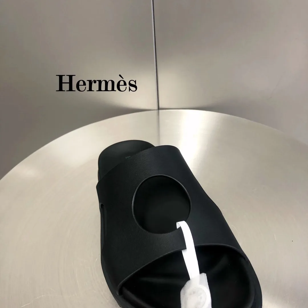 Hermes Edith Sandal Black - Image 9