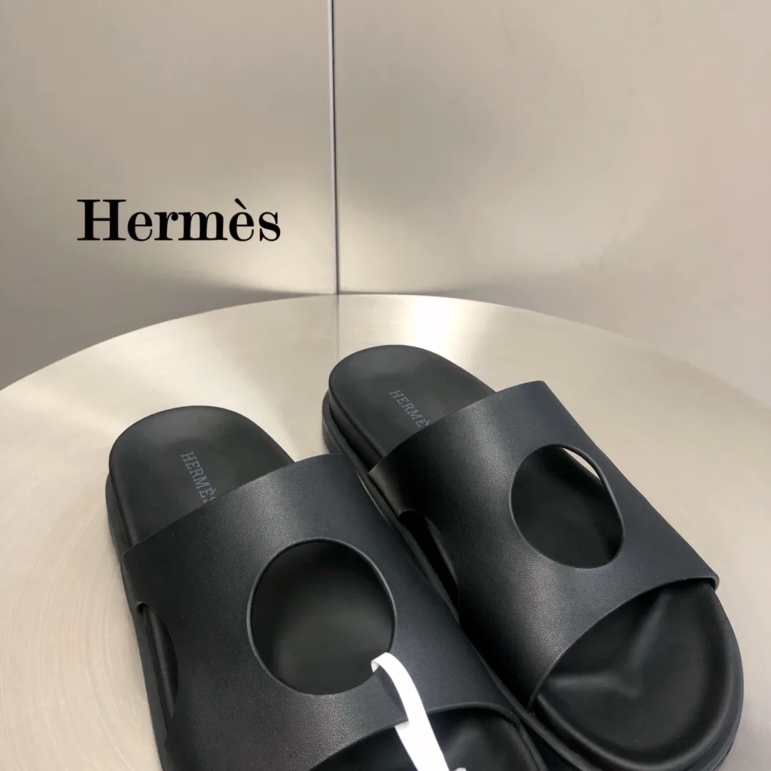 Hermes Edith Sandal Black - Image 2
