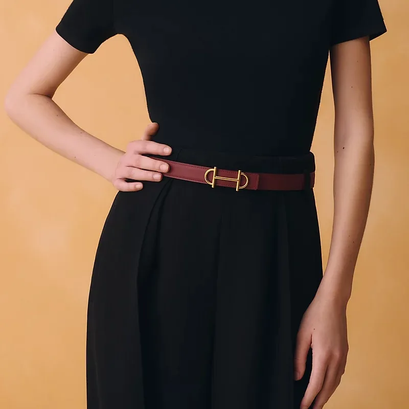 Alternative view of Hermes Gamma Reversible Belt Rouge H/ Brown