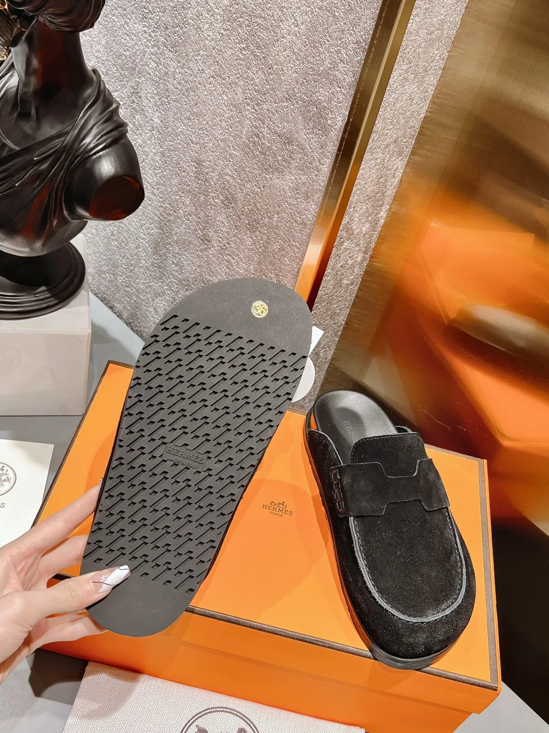 Alternative view of Hermes Go Mule Black