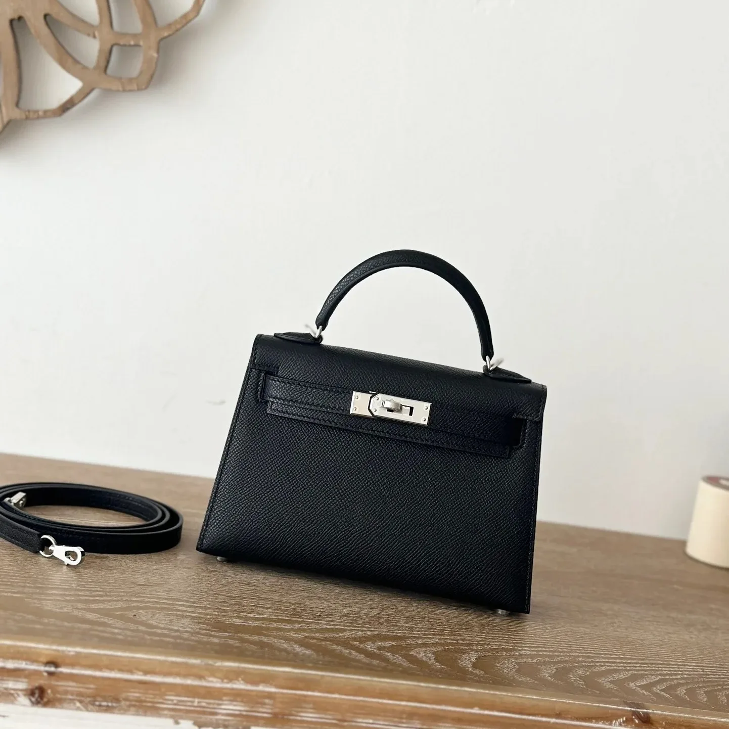 Hermes Kelly Mini Top Handle Bag / Noir Epsom Palladium Hardware - Image 3