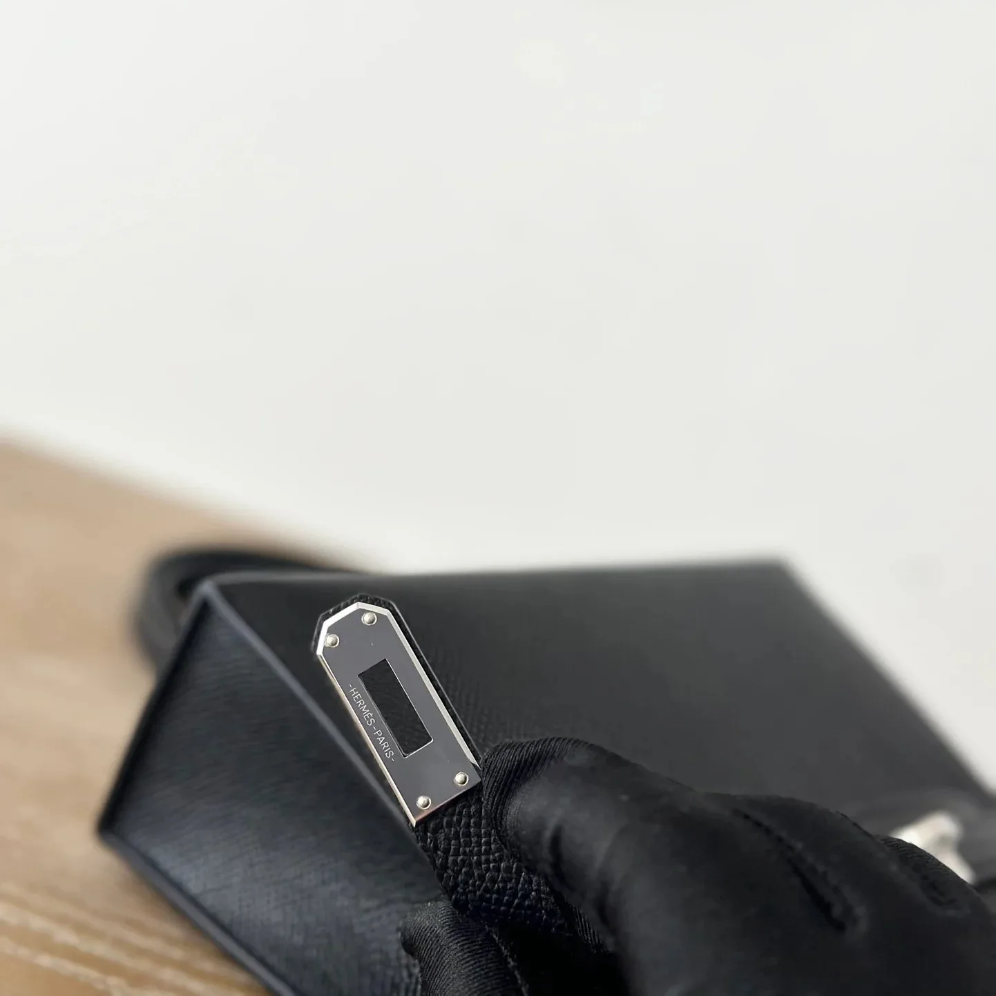 Hermes Kelly Mini Top Handle Bag / Noir Epsom Palladium Hardware - Image 10