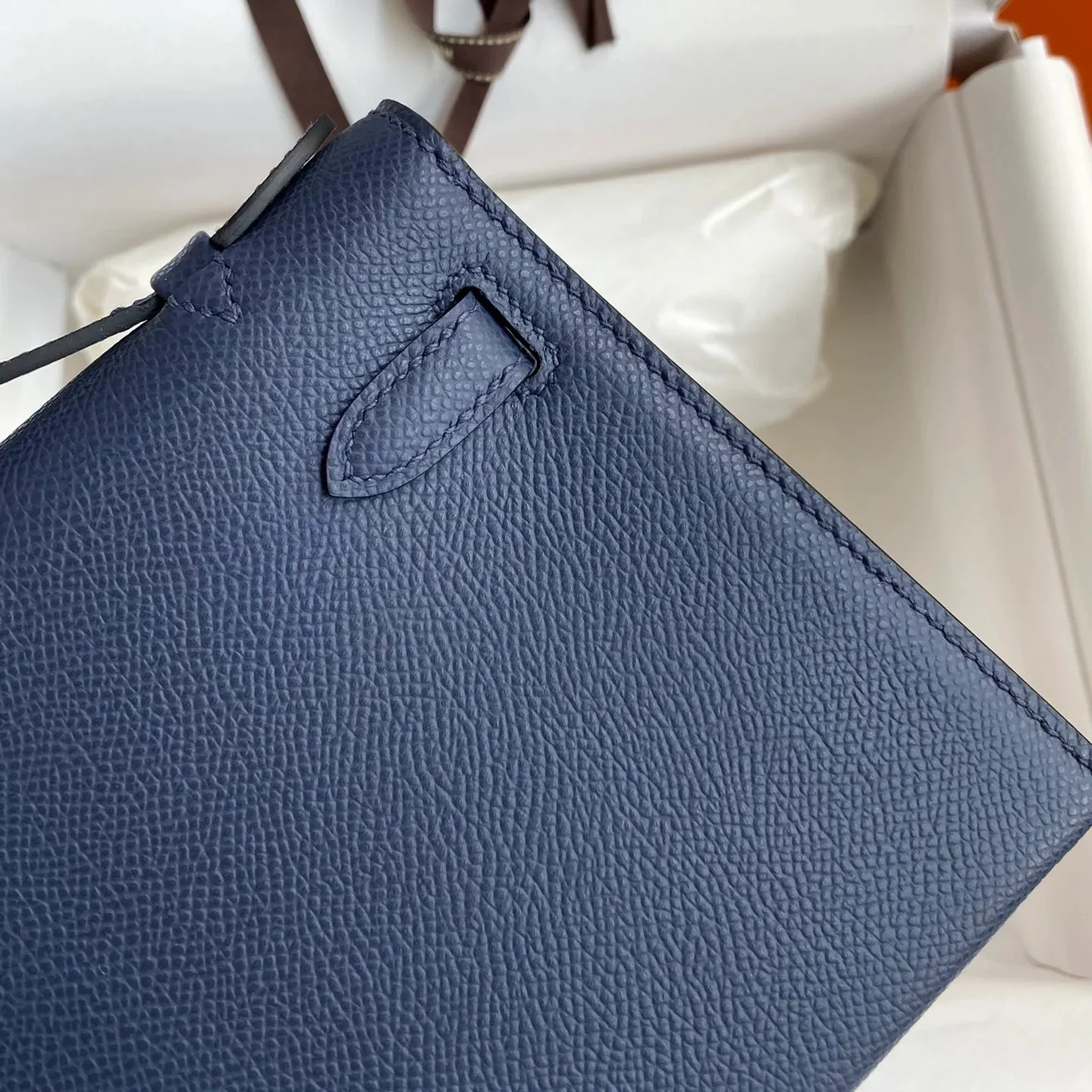 Hermes Kelly Pochette Top Handle Bag / Navy Epsom Palladium Hardware - Image 10