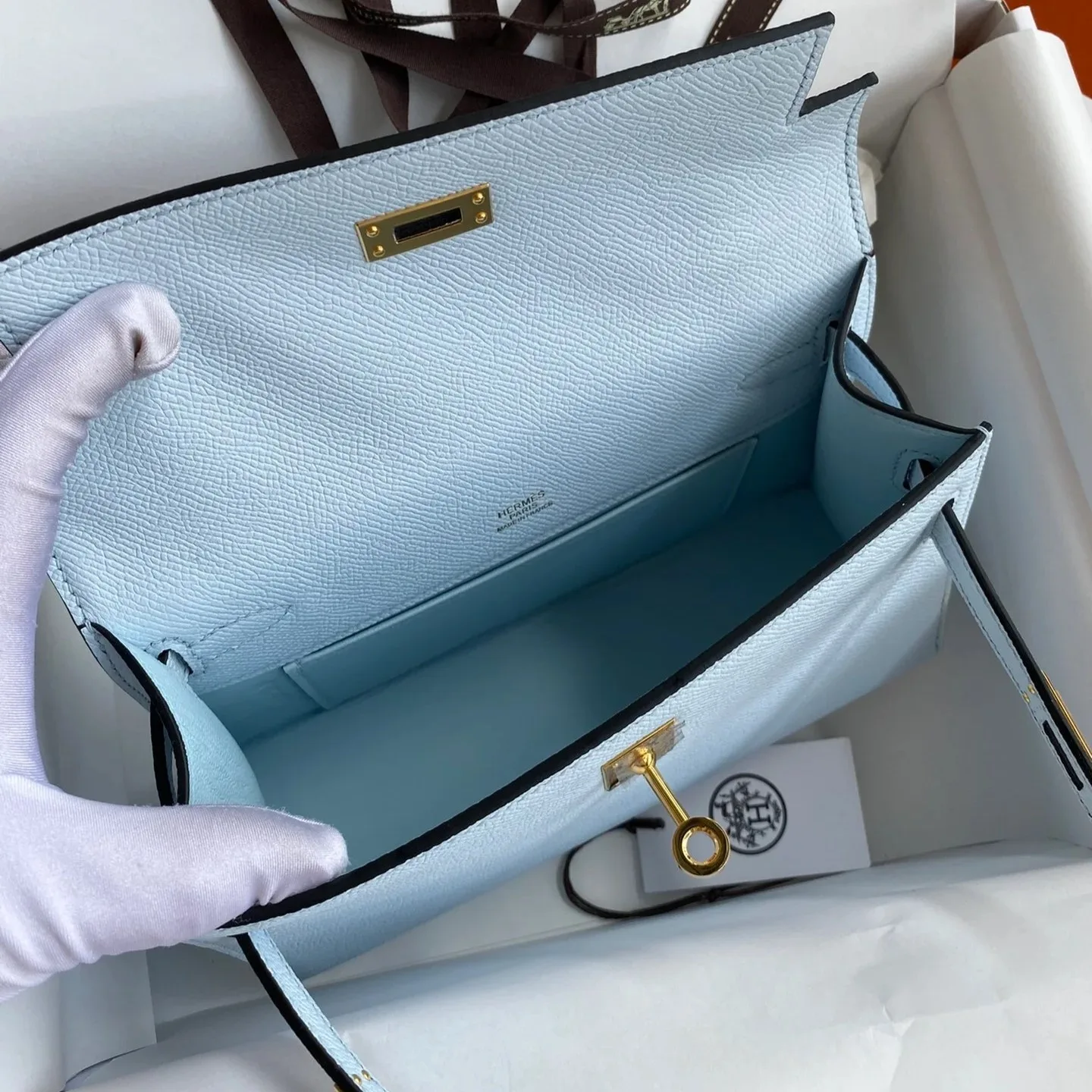 Hermes Kelly Pochette Top Handle Bag / Sky Blue Epsom Gold Hardware - Image 9
