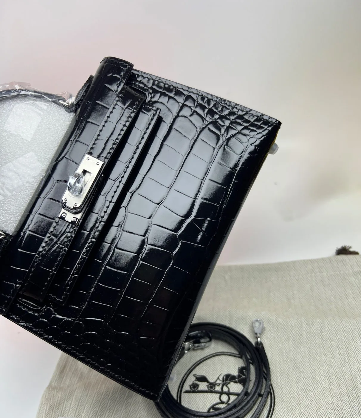 Hermes Mini Kelly 19 Black Silver Toned Hardware Bag - Image 5