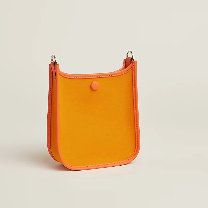 Hermes Neo Evelyne 16 Shoulder Bag / Light Orange Palladium Hardware - Image 4