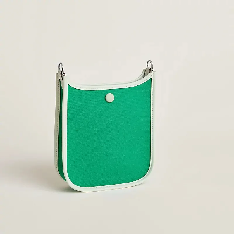 Hermes Neo Evelyne 16 Shoulder Bag / Green Palladium Hardware - Image 3