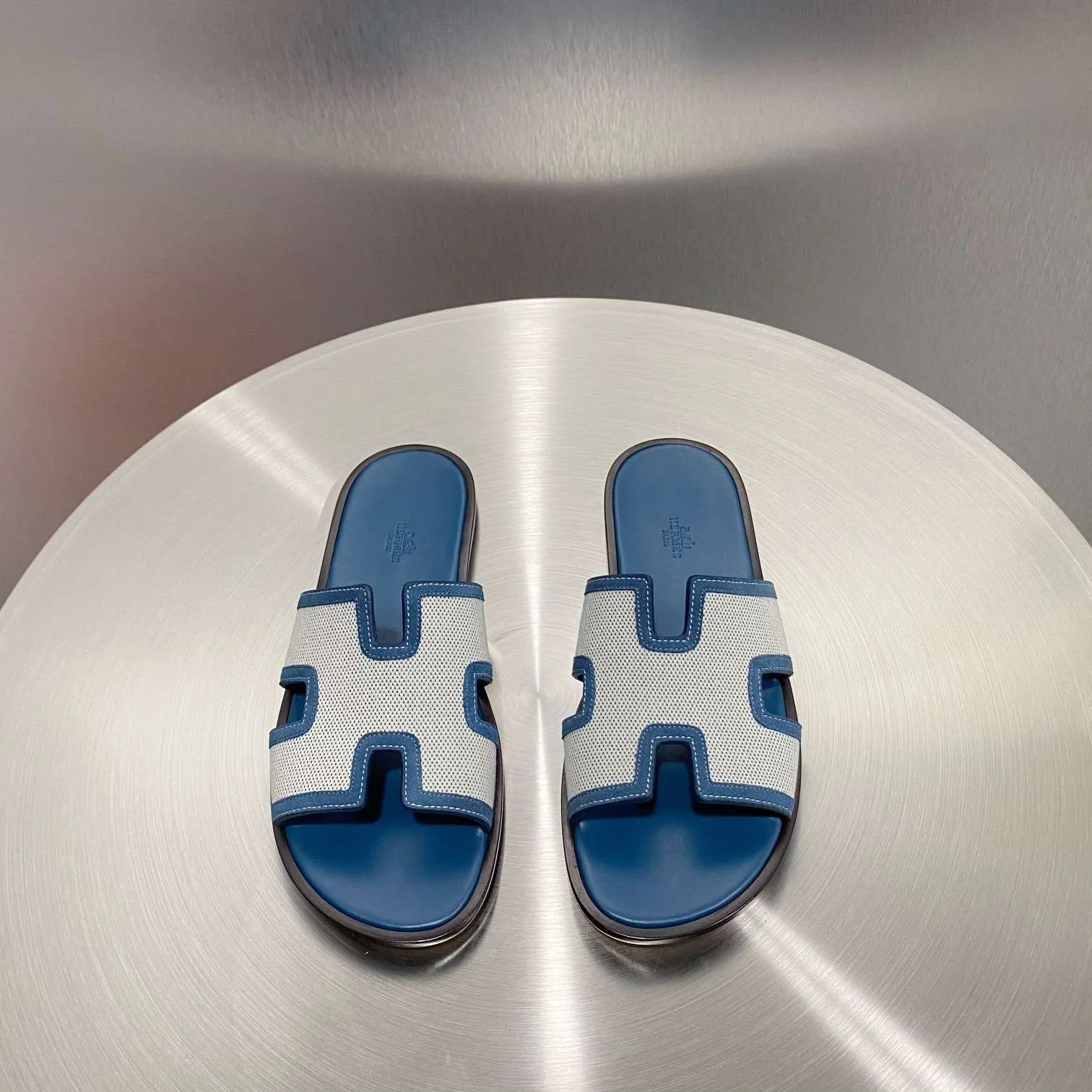 Alternative view of Hermes Oran Sandal Green