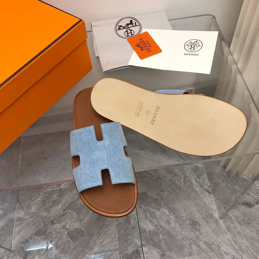 Alternative view of Hermes Oran Sandal Silver