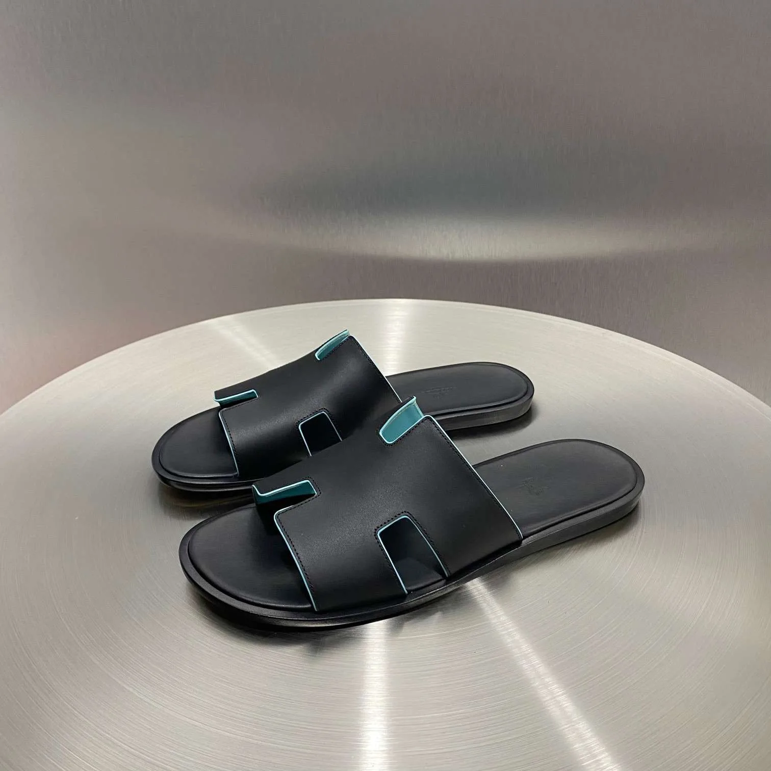 Hermes Oran Sandal Black - Image 5