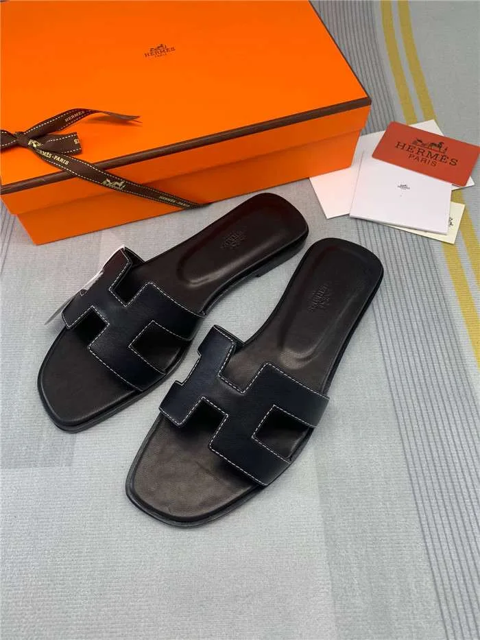Hermes Oran Sandal Black - Image 5