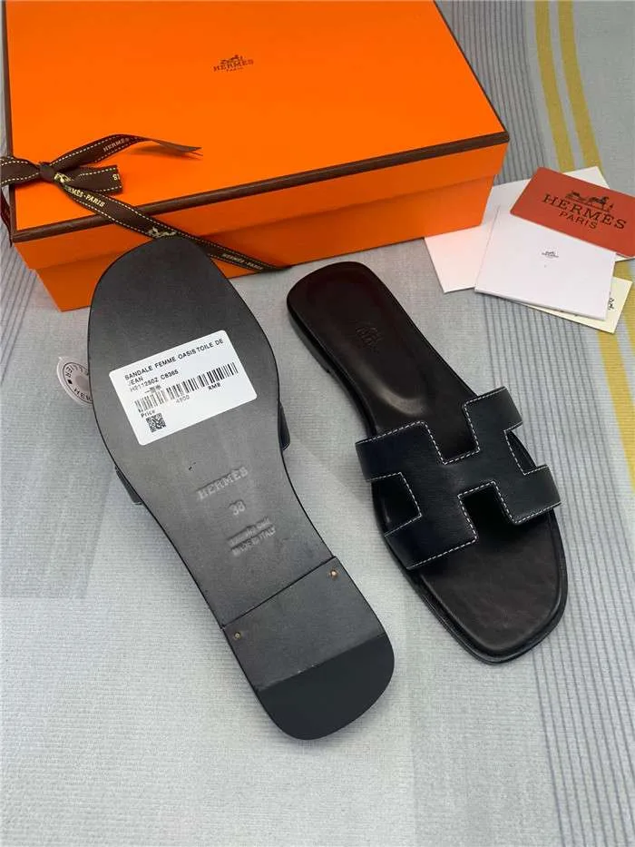 Hermes Oran Sandal Black - Image 4