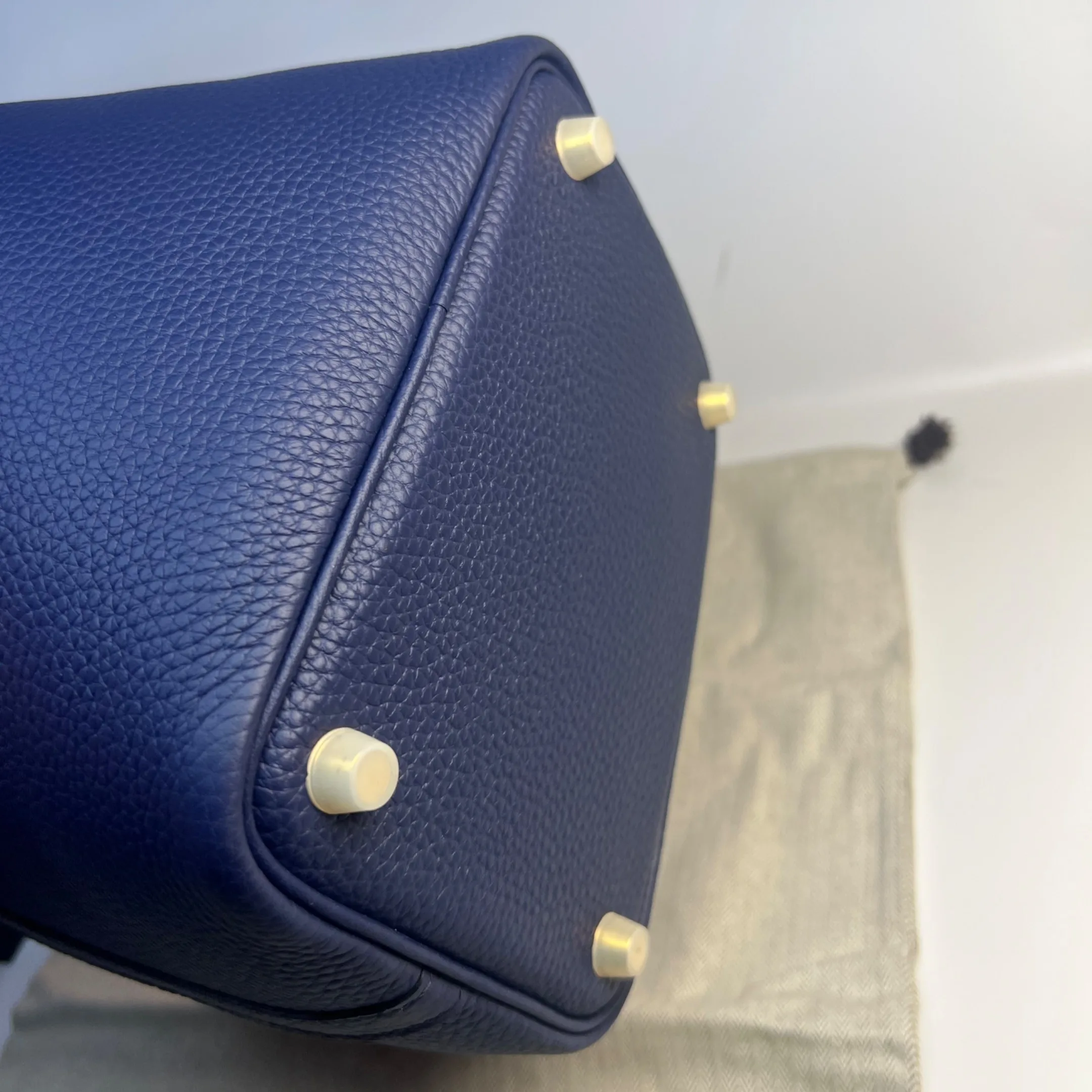 Hermes Picotin Lock 18 Top Handle Bag / Blue Saphir Gold Hardware - Image 7