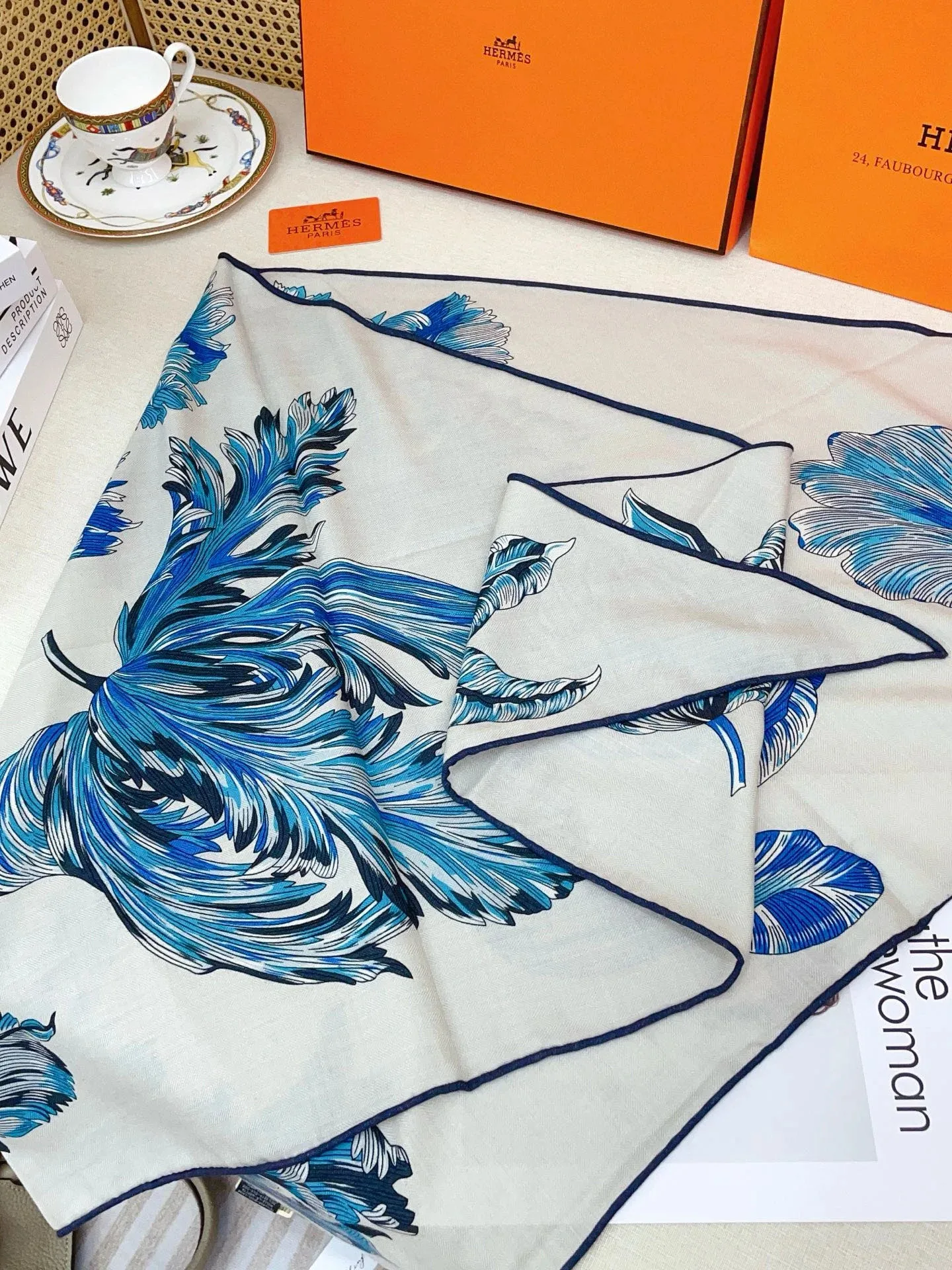 Hermes Tulipomanie Triangle Scarf Bleu Electrique 11 - Image 6