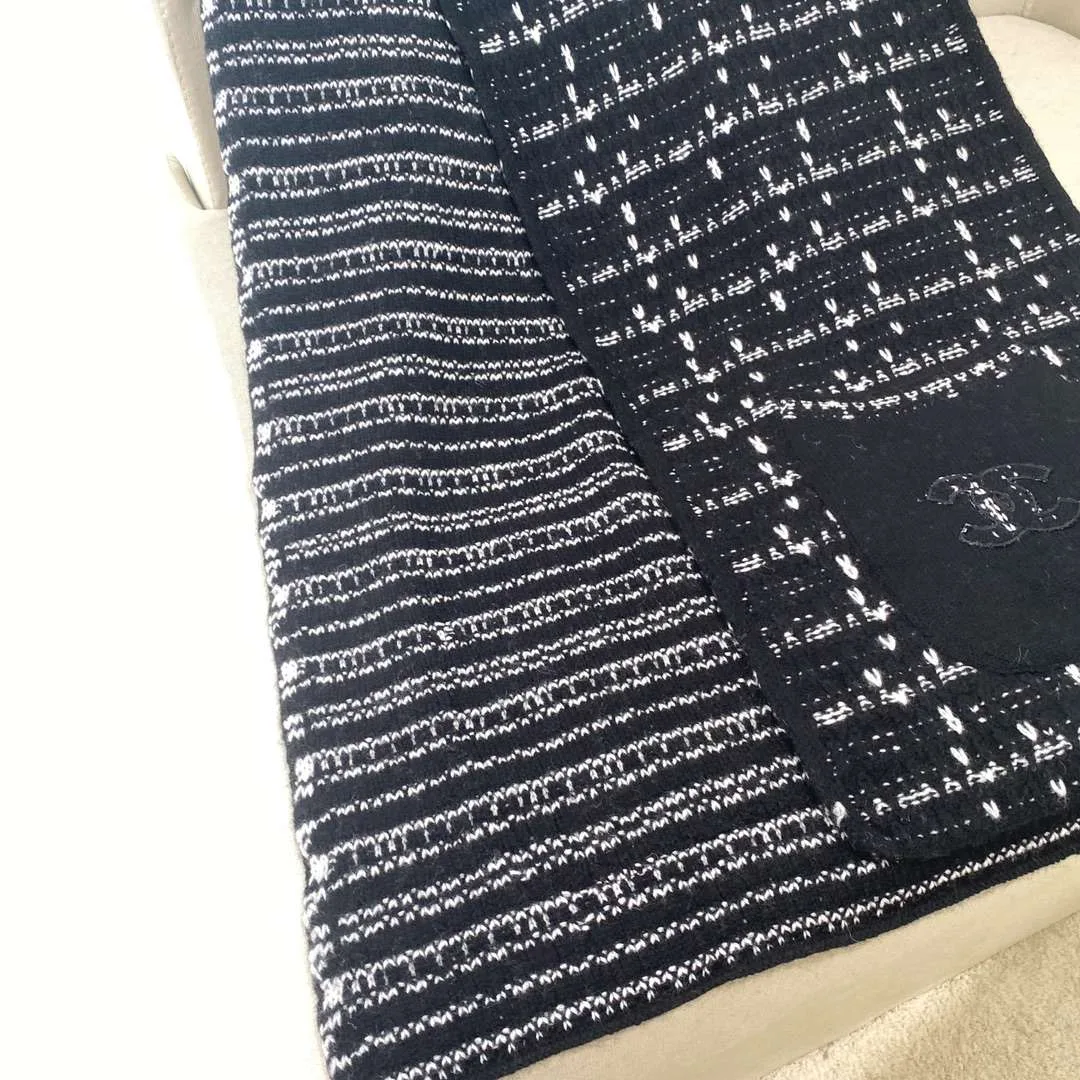 Alternative view of Chanel High-End Cashmere Scarf Black