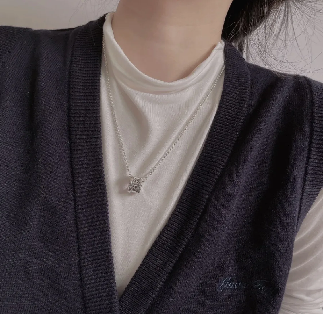 Alternative view of Gucci Hollow Waist Necklace Silver