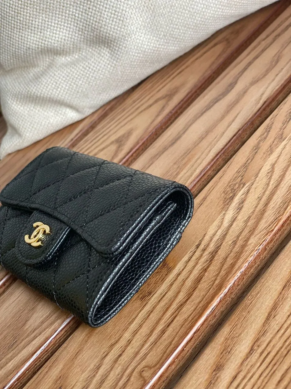 Chanel Classic Card Holder Gold Black - Image 5