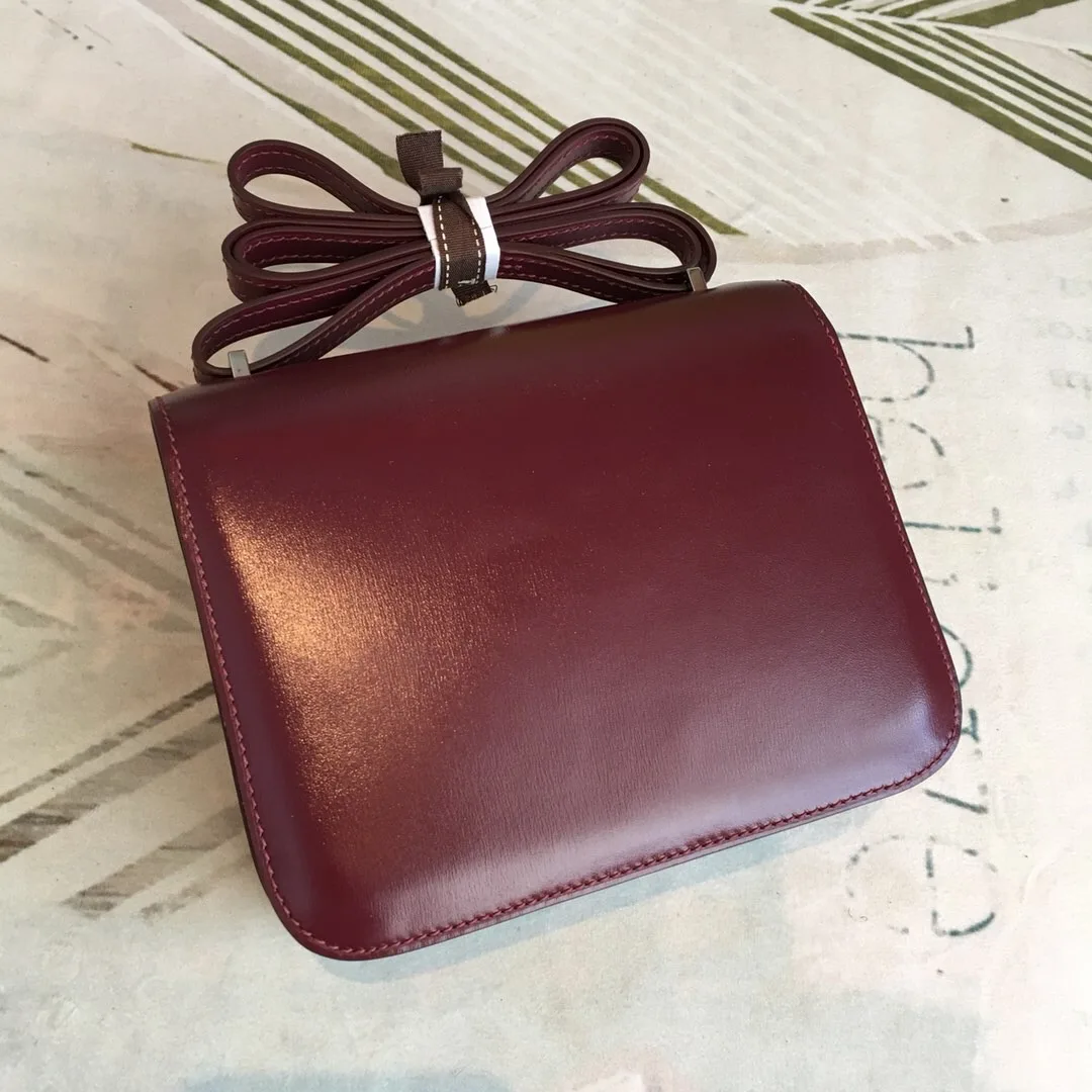 Hermes Constance 18 Crossbody Bag / Burgundy Swift Leather Silver Hardware - Image 11