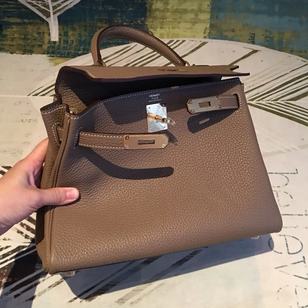 Alternative view of Hermes Kelly 28 Greige Bag With Gold Toned Harware