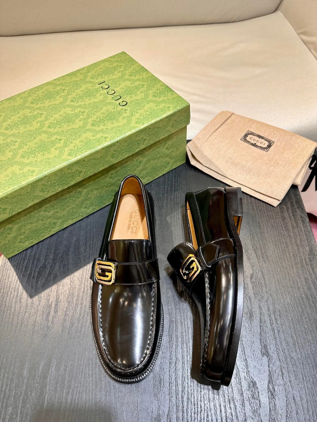 Gucci Interlocking G Loafer Black - Image 4