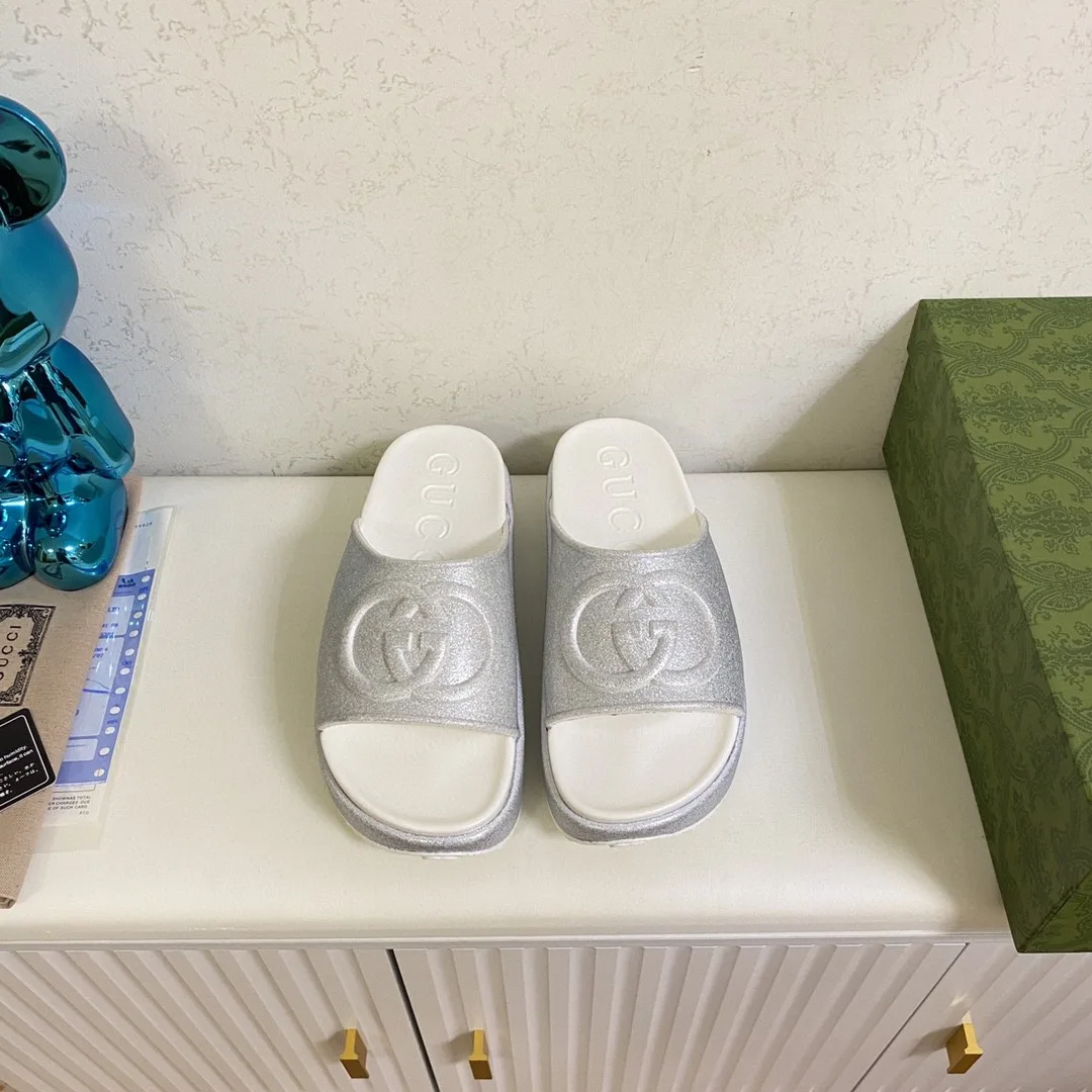 Alternative view of Gucci Interlocking G Slide Sandal Silver