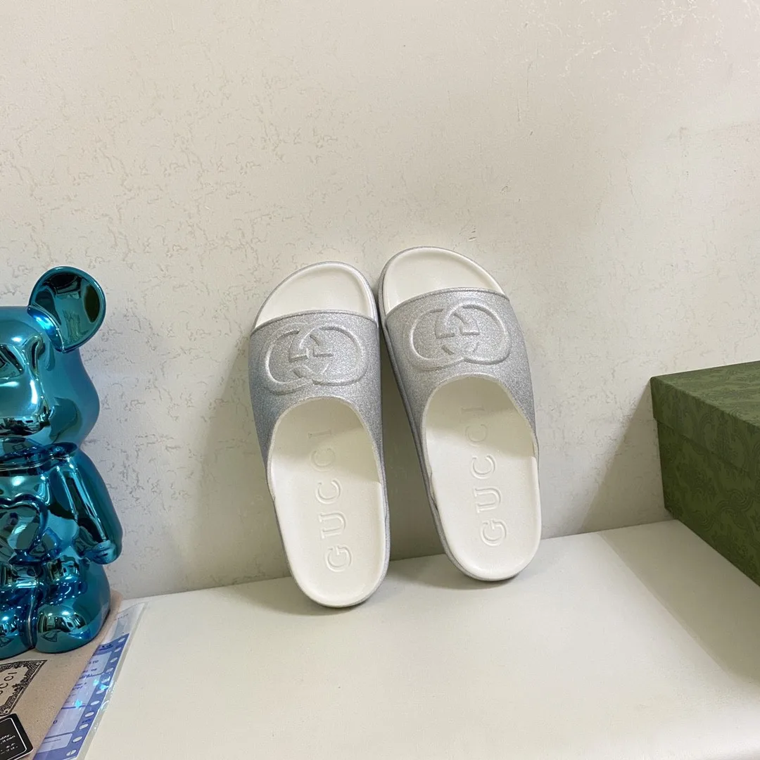 Gucci Interlocking G Slide Sandal Silver - Image 5