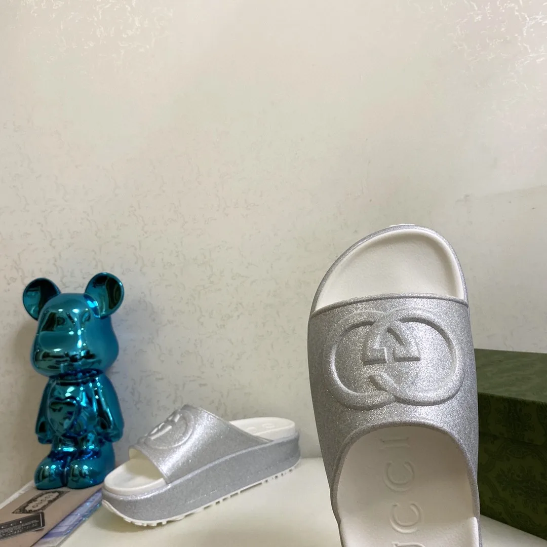 Gucci Interlocking G Slide Sandal Silver - Image 8