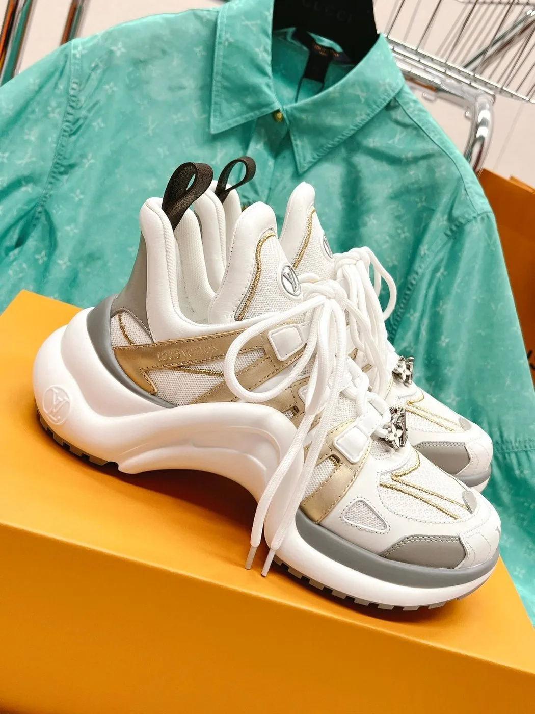 Louis Vuitton LV Archlight Sneaker White - Image 4