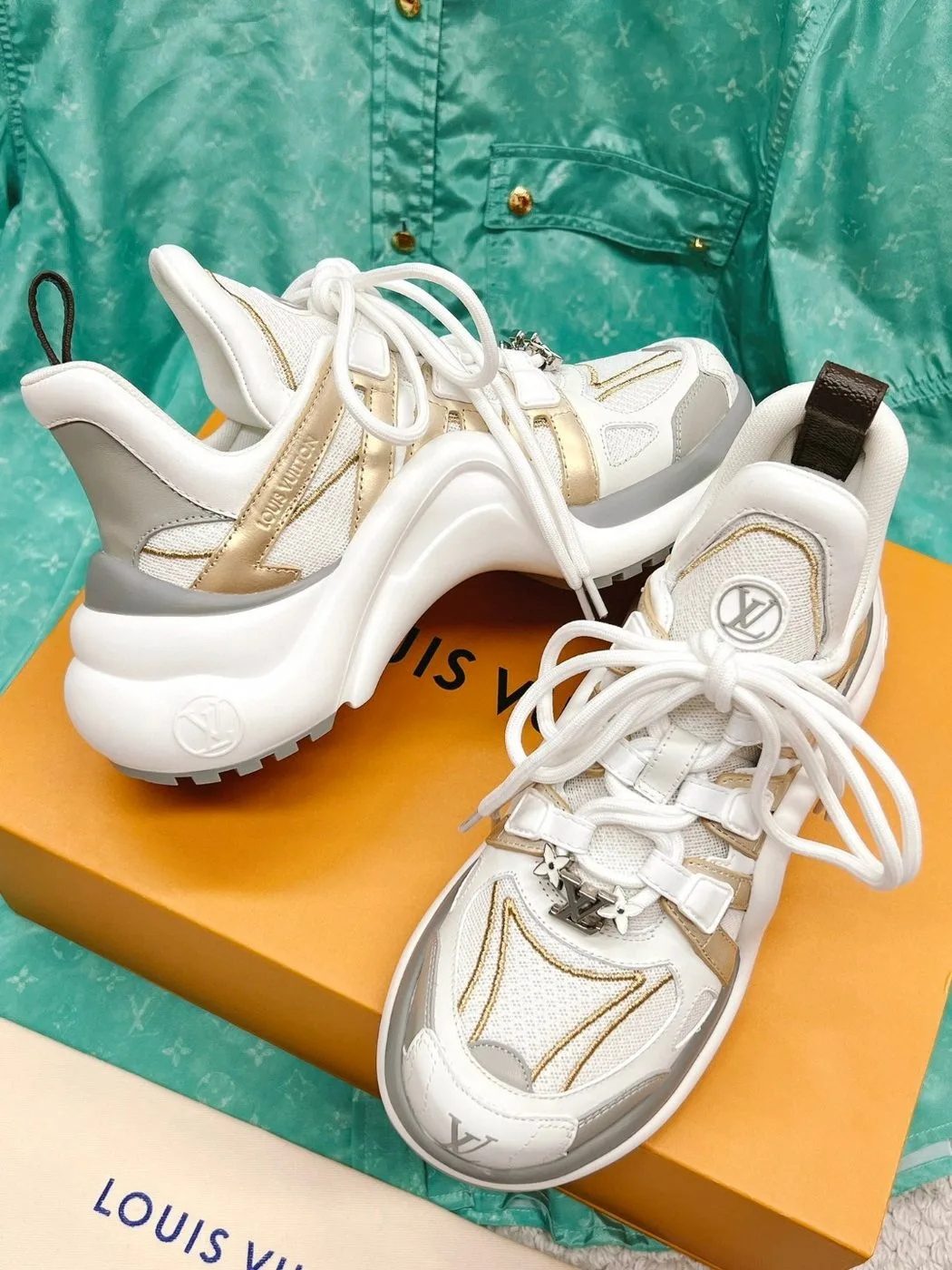 Louis Vuitton LV Archlight Sneaker White - Image 3