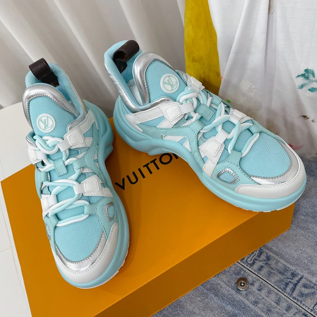 Louis Vuitton LV Archlight Sneaker Blue - Image 4
