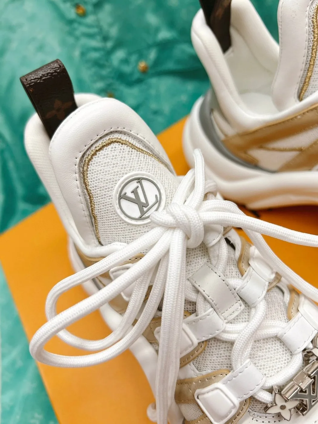 Louis Vuitton LV Archlight Sneaker White - Image 5