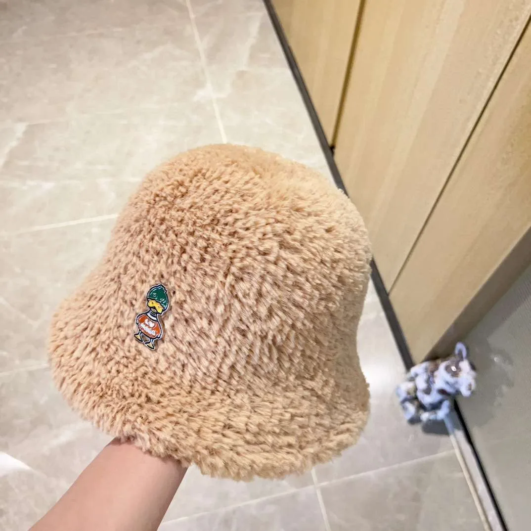 Louis Vuitton Duck Beanie LV Beige - Image 7