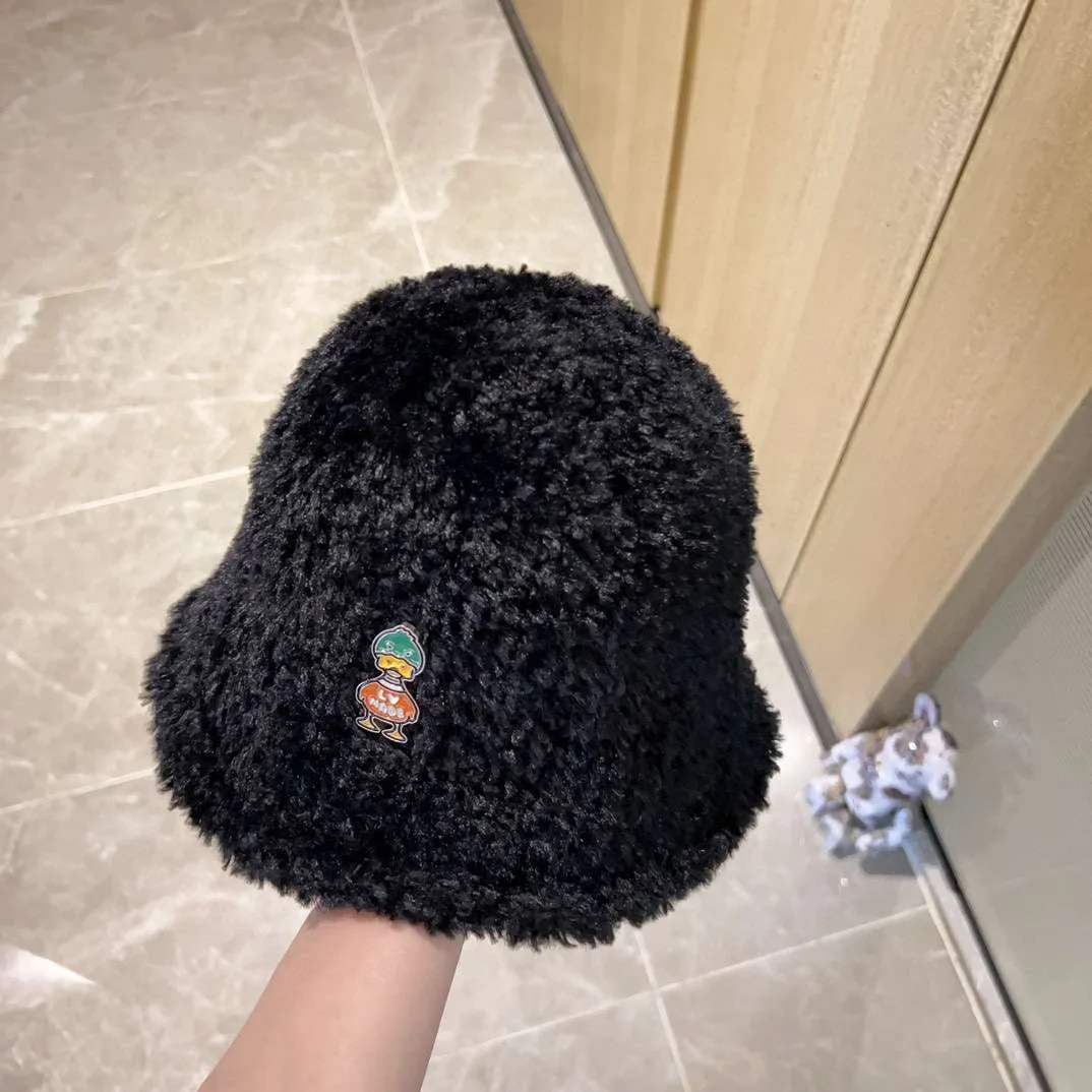 Louis Vuitton Duck Beanie LV Black - Image 5