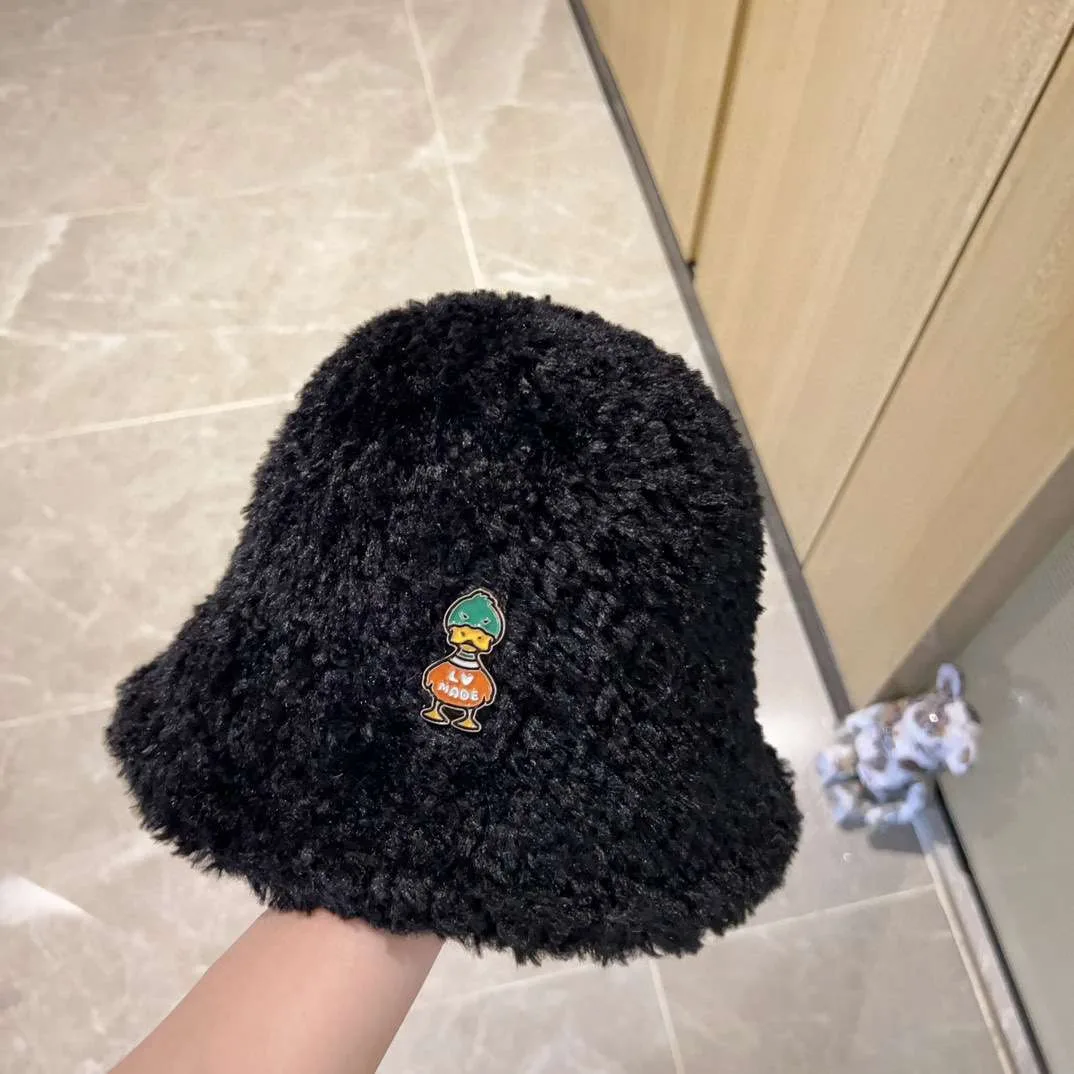 Alternative view of Louis Vuitton Duck Beanie LV Black