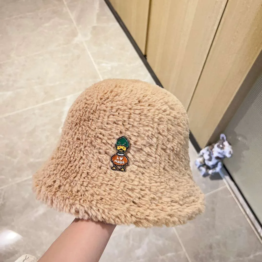 Alternative view of Louis Vuitton Duck Beanie LV Beige