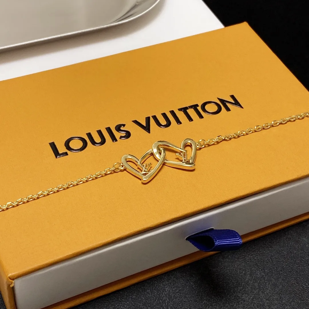 Louis Vuitton LV Letter Necklace Gold - Image 5