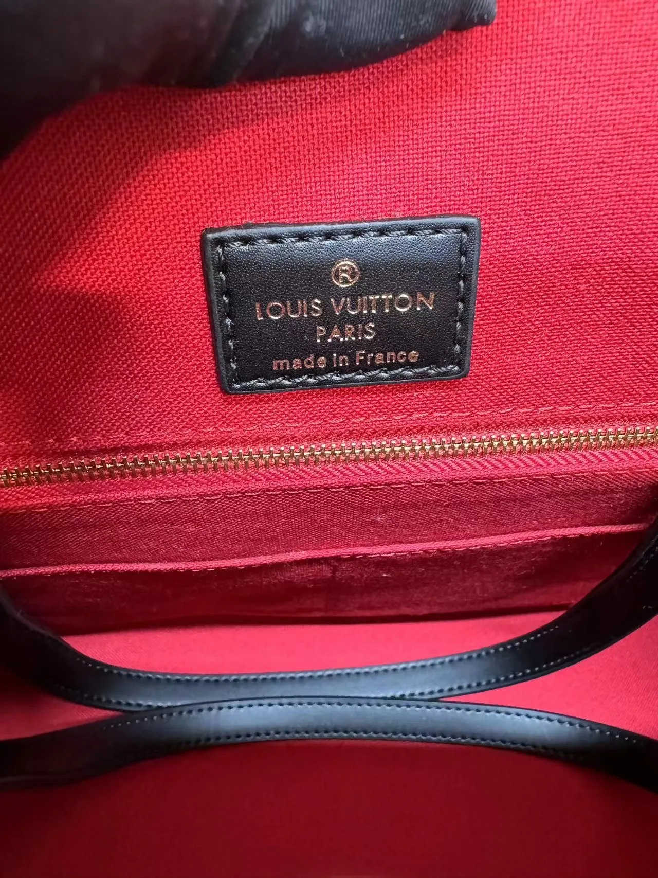 Louis Vuitton OnTheGo MM Tote Bag / Monogram Reverse Canvas Gold Hardware - Image 6