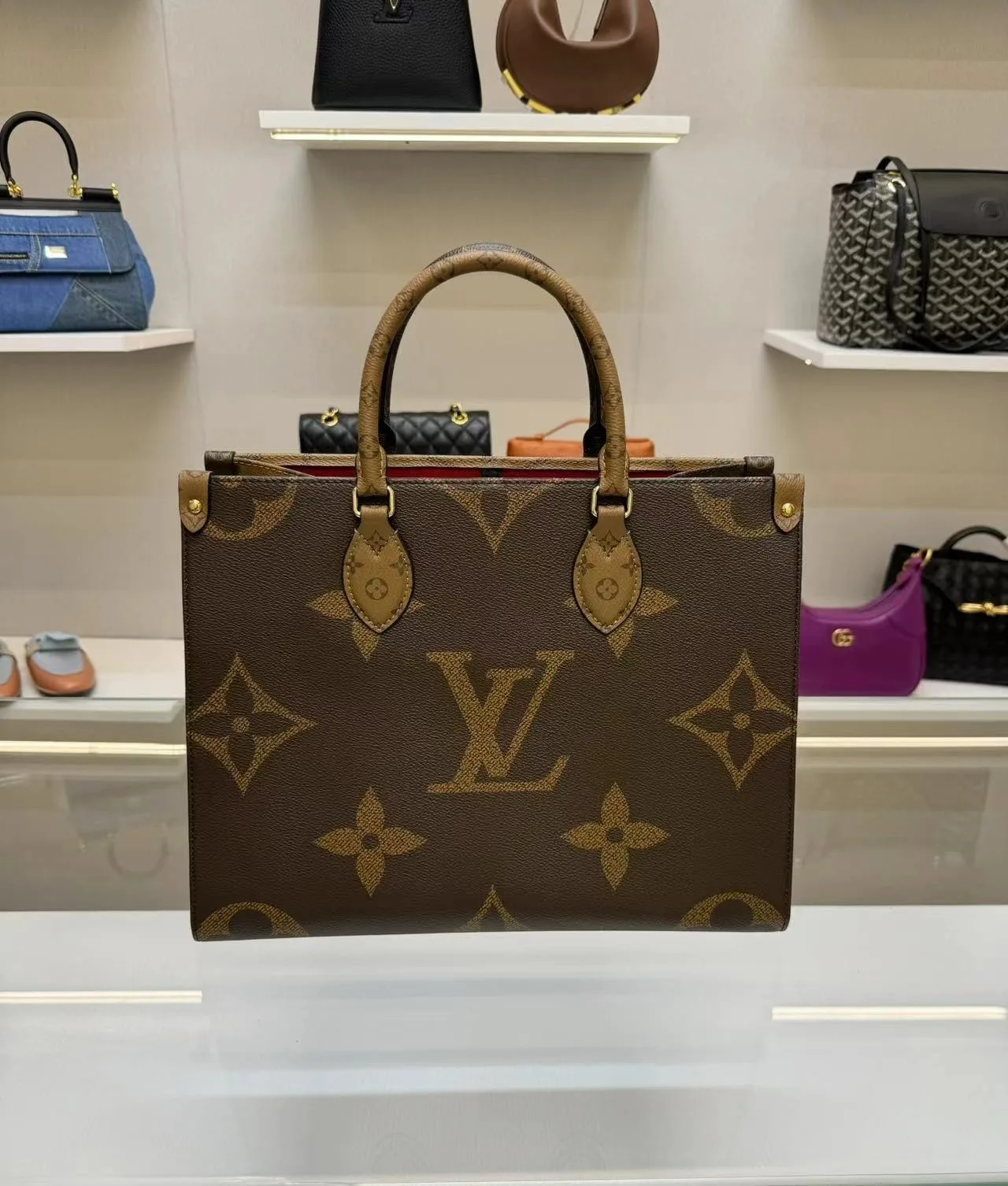 Alternative view of Louis Vuitton OnTheGo MM Tote Bag / Monogram Reverse Canvas Gold Hardware